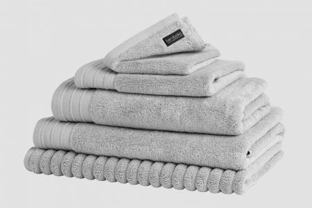 luxe bath towels in dove colour
