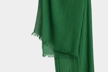 italian cashmere scarf in emerald