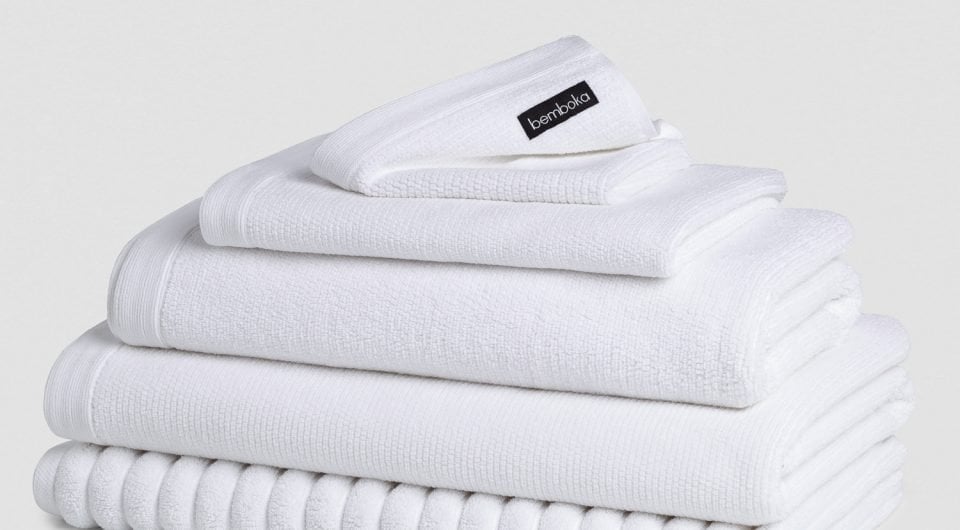 What is the Difference Between a Luxury Bath Towel & Bath Sheet?