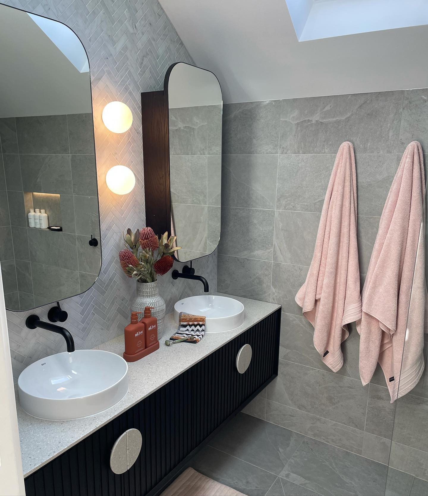 How To Add Hotel Style To Your Bathroom ~ Fresh Design Blog