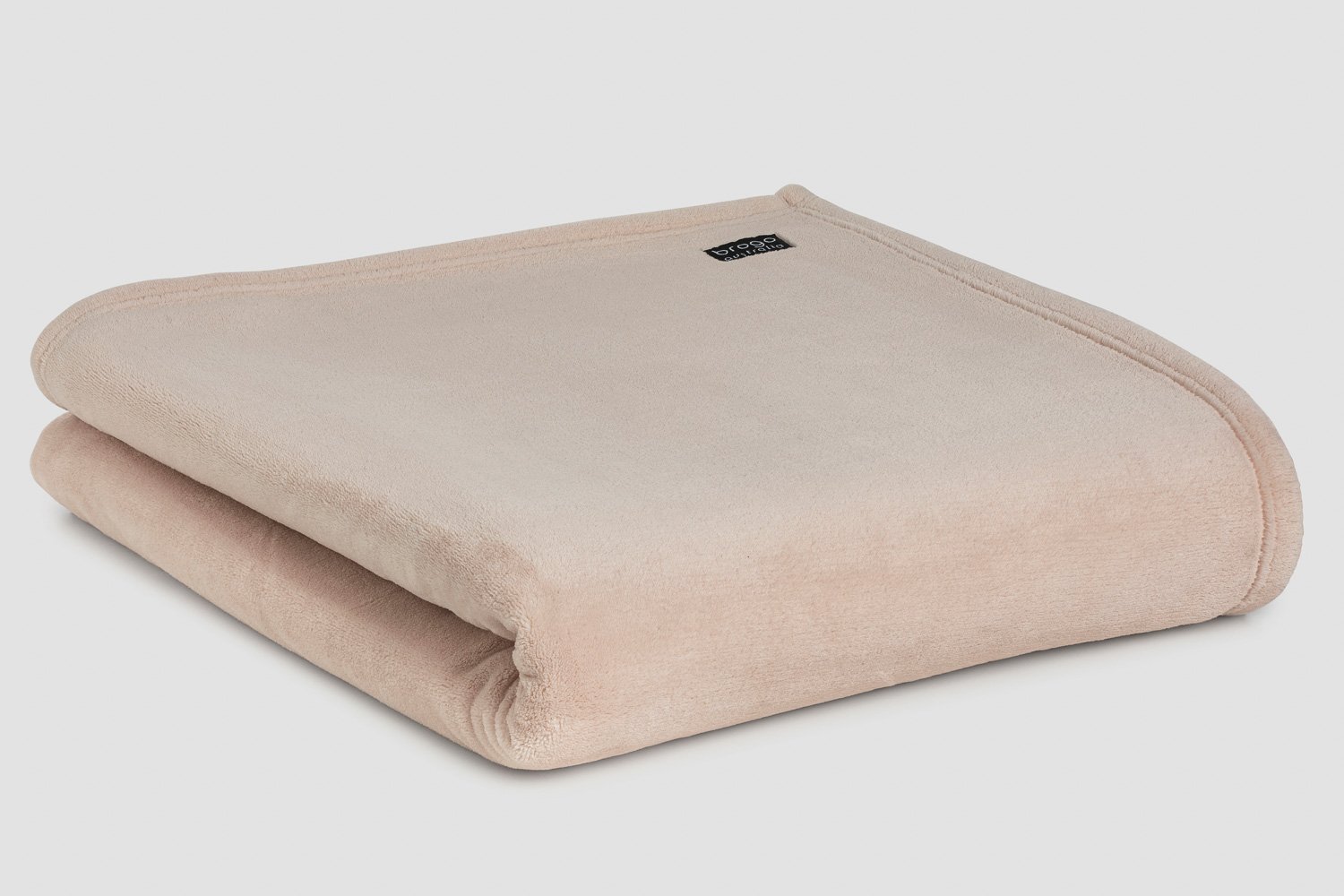 brogo in blush colour