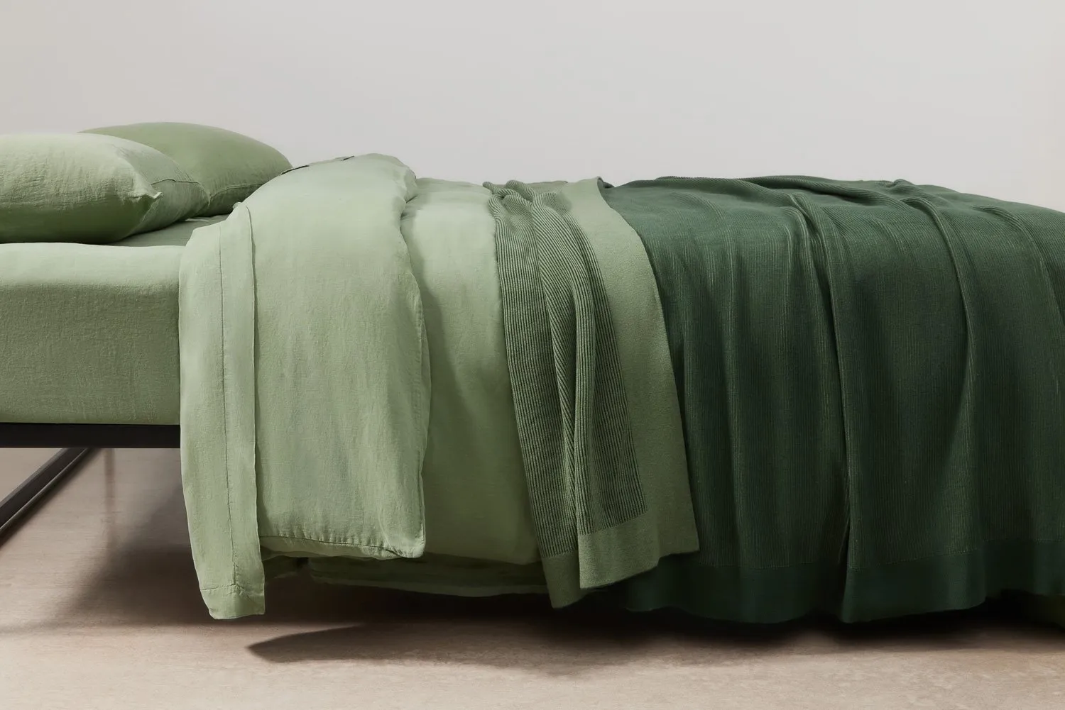 reversible rib in forest/olive