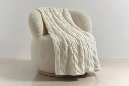 chunky cable throw in natural colour
