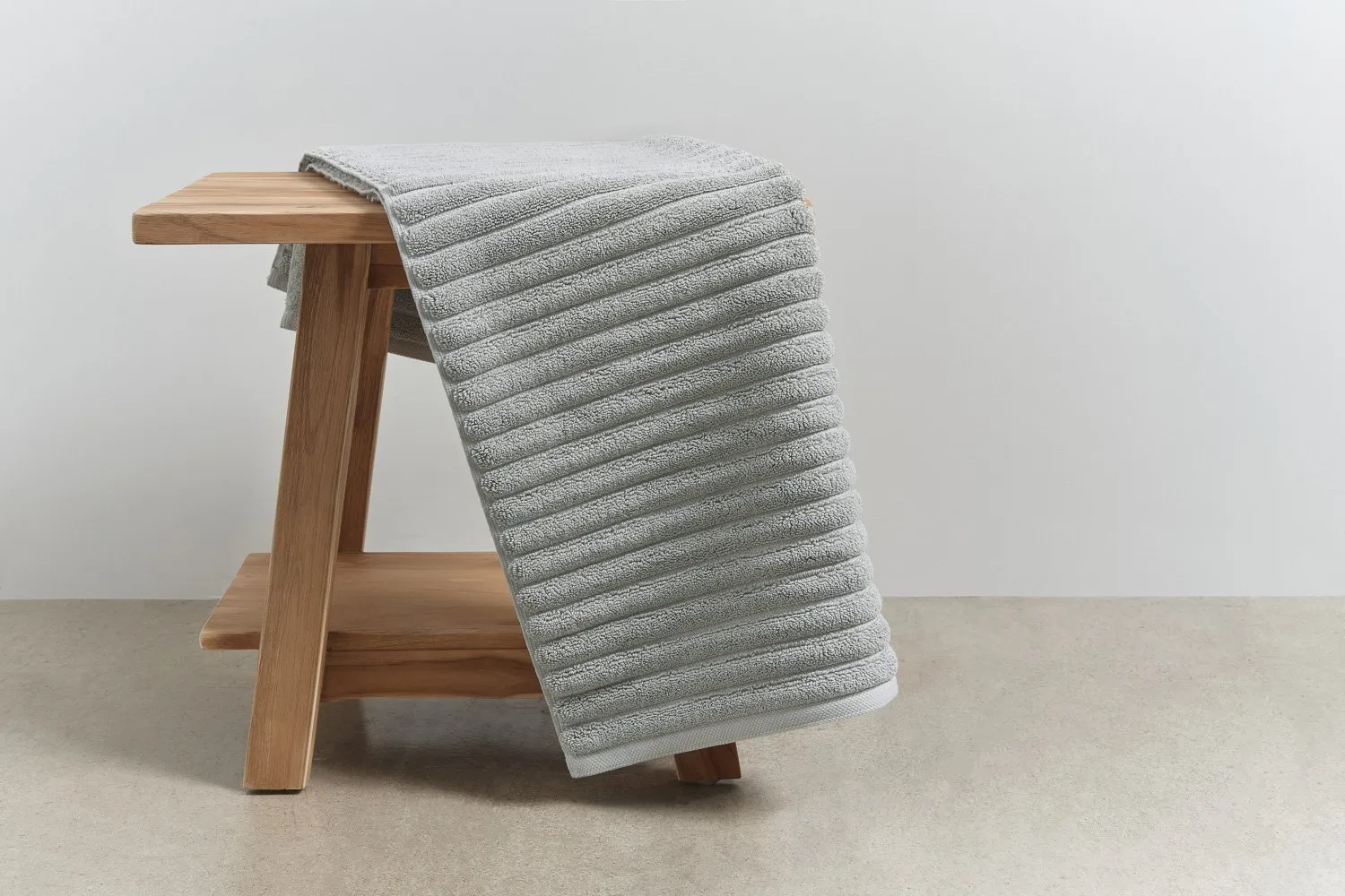 luxury blankets, throws, towels and bedding