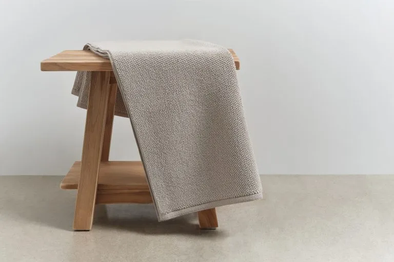micro cotton bath mat in linen colour