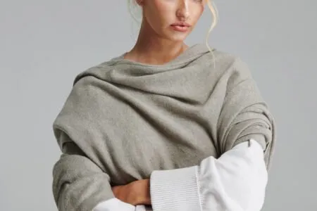 italian cashmere shawl in mocha