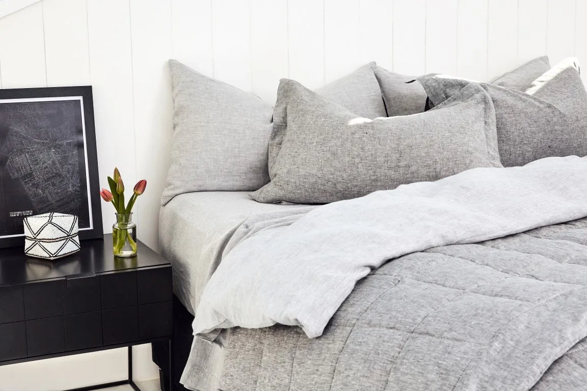 Choosing the Right Bedding Fabric for Winter Comfort