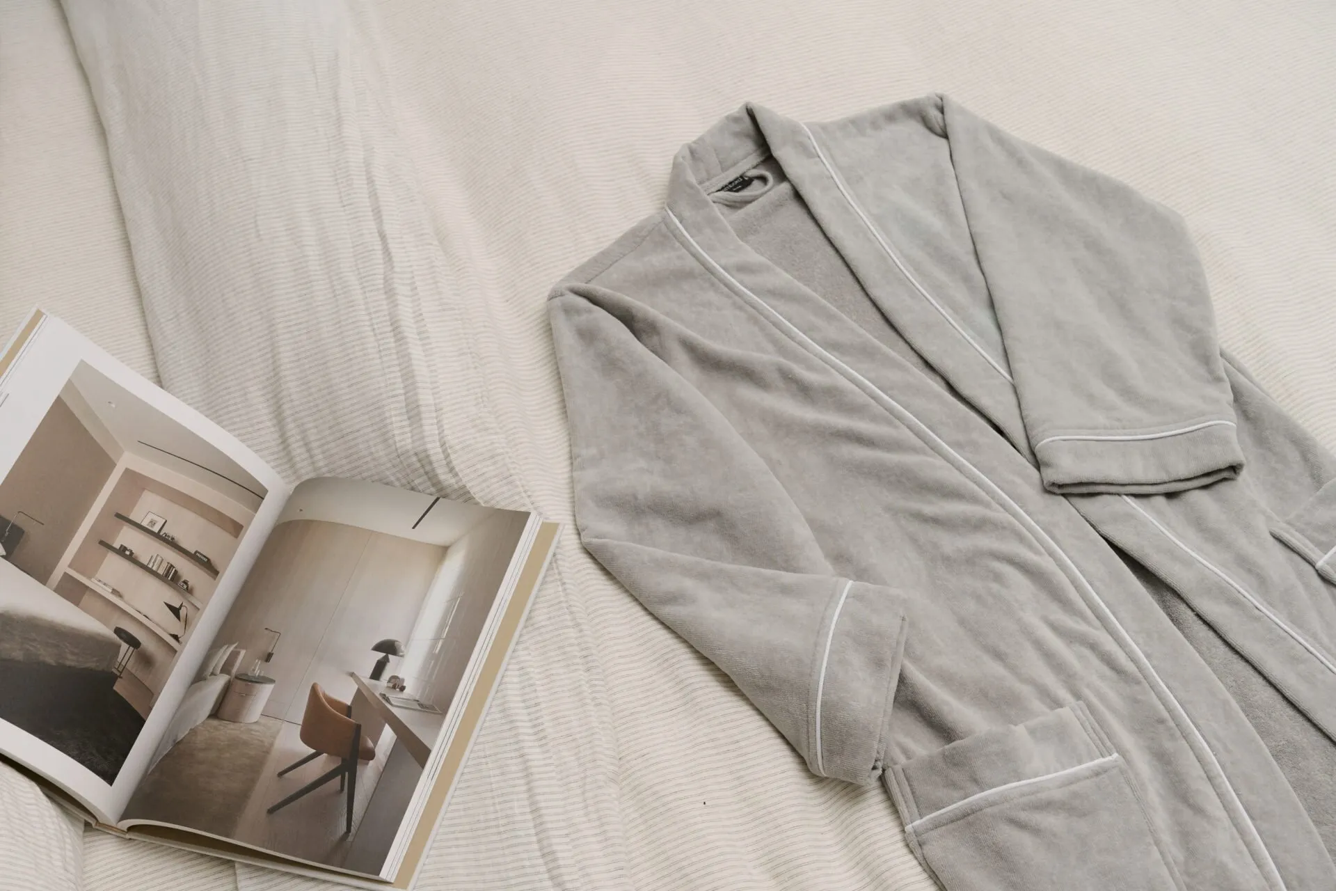 luxury blankets, throws, towels and bedding